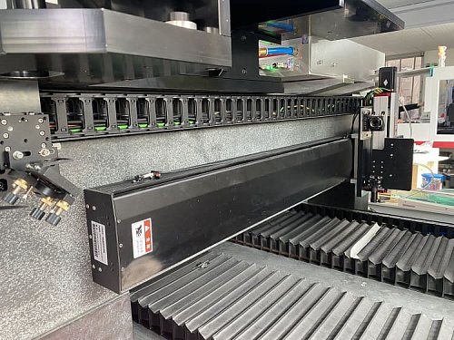 Лазерный станок для резки стекла PROTONBEAM P-50